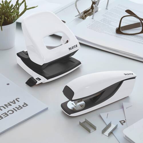 Leitz Hefter 5502 WOW perl-weiß, 1 Stück Artikelbild Secondary4 L