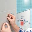 tesa® Klebehaken SMOOZ, Wandhaken für Handtücher, selbstklebend, chrom, 1 Stück Artikelbild Secondary2 S